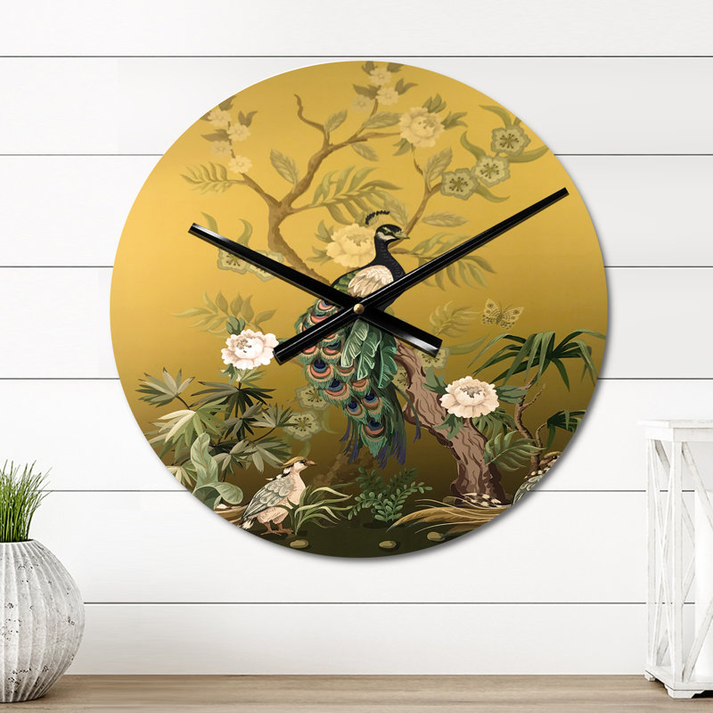 Chinoiserie avec oiseaux et pivoines VI - Horloge murale traditionnelle, Extra Small