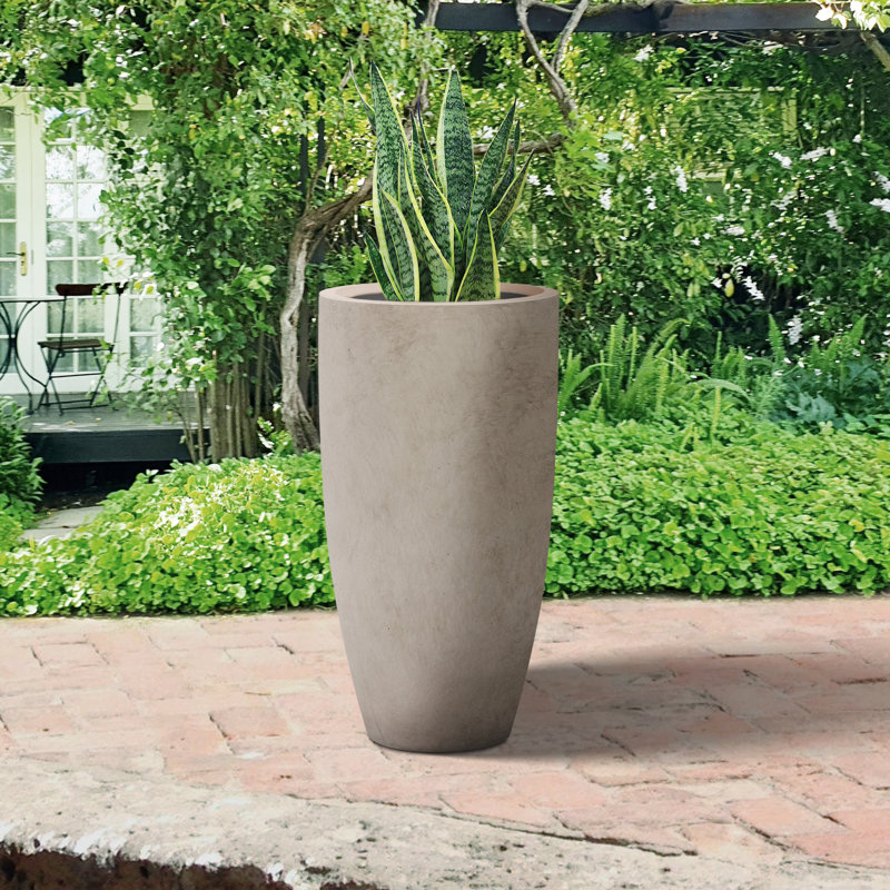 Charnise Round Pot Planter, Brown