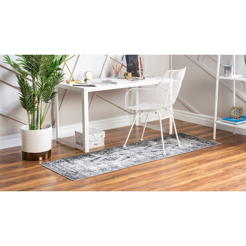 Clevinger Oriental Indoor Rug, Runner 2'7" x 10'