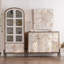 Blanc + vitrines en bois massif Burlywood