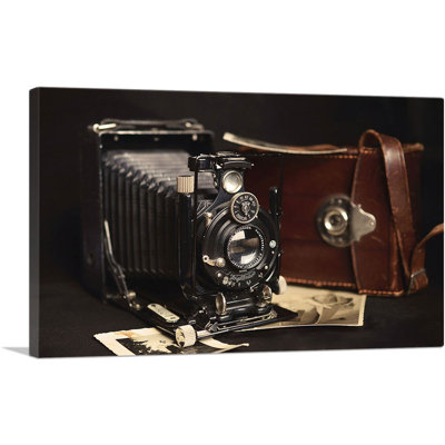 Appareil photo rétro - reproduction de photo sur toile tendue
