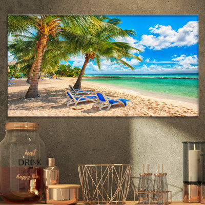 «Schafer Blue Chairs at the Tropical White Sand Beach», reproduction de photo sur toile tendue