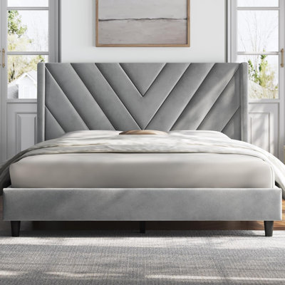 Grey Upholstered With Wing Side Tufted Full Size Bed
