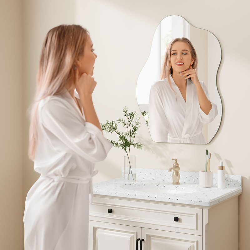 Free Form Mirror