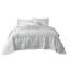 Très grande couverture en duvet synthétique avec garniture en satin gris double / grand