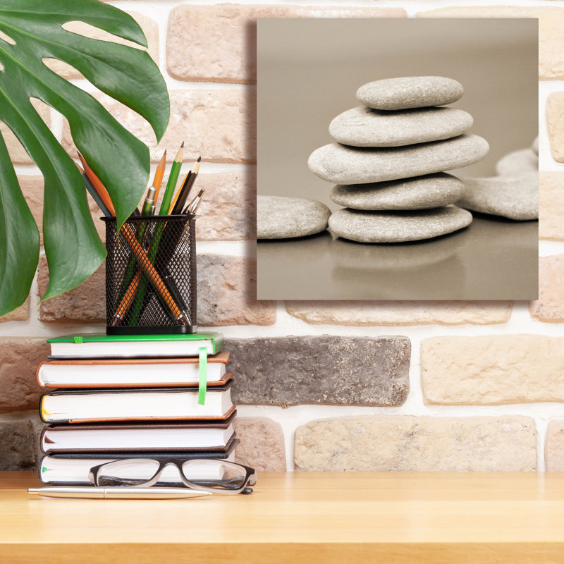 «Zen Pebbles 1» par PhotoINC Studio, H 12 po x l 12 po x P 0,75 po