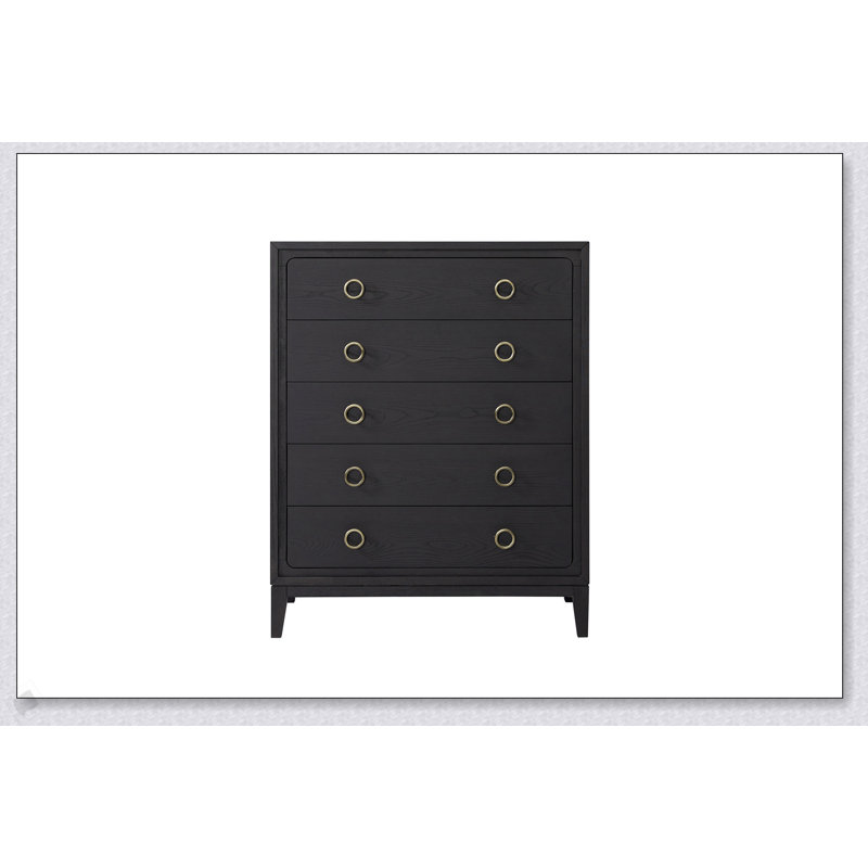 Commode à 5 tiroirs avec finition grain de poivre, tiroirs doublés de feutre et de cèdre pour des solutions de rangement modernes.