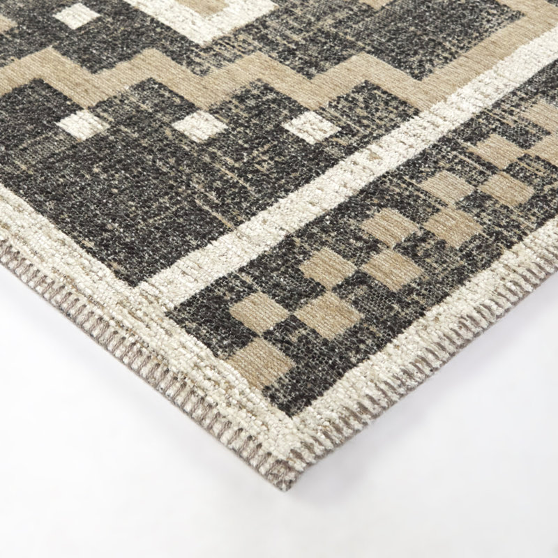 Tapis brun Chiemena, Rectangle 7 pi 10 po x 10 pi