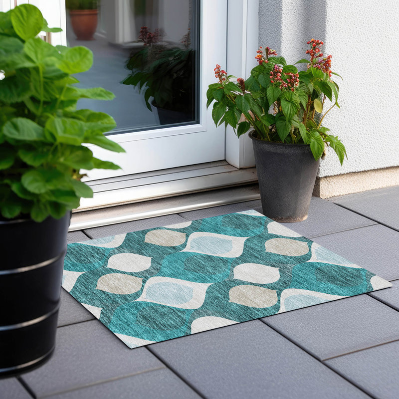 Washable Geometric Indoor / Outdoor Rug, Rectangle 1'8" x 2'6"