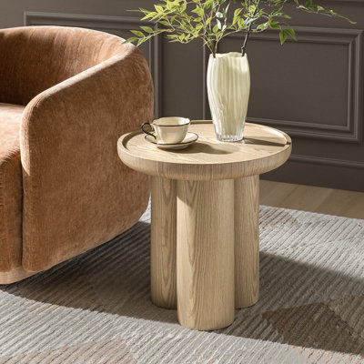 Pendle 19.75"W Modern Round End Table with Oak Veneer Finish and Sculptural 3-Leg Base