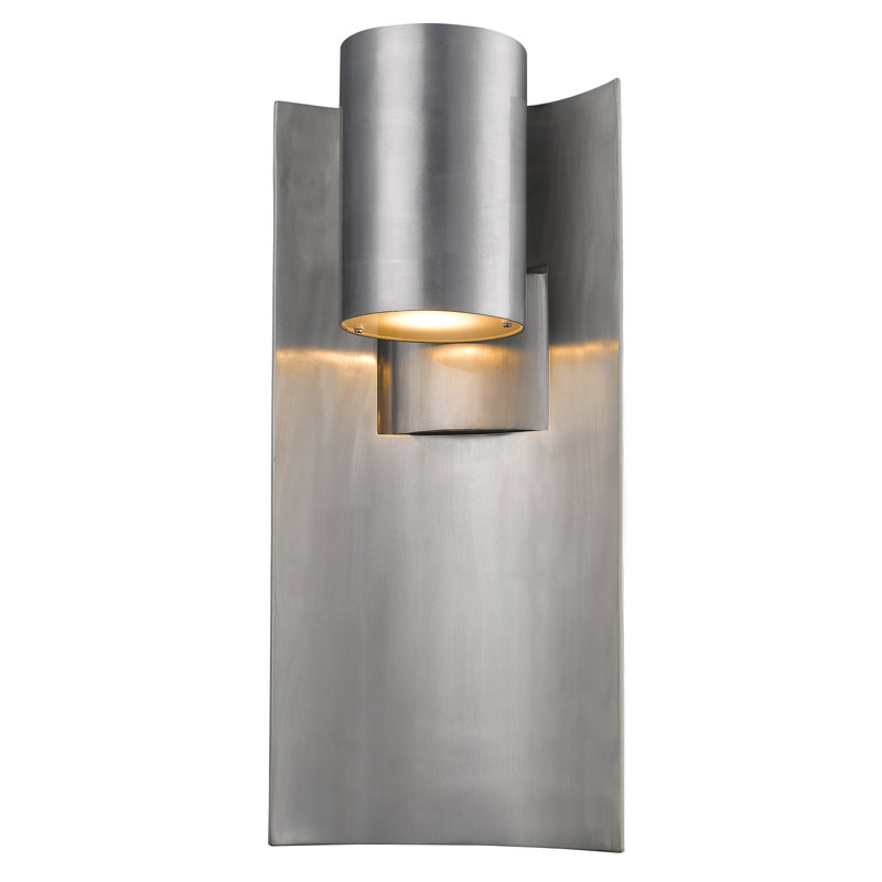 Applique à bras extérieur Gerlach, Argent, H 9,63 po x l 5,13 po x P 4,38 po