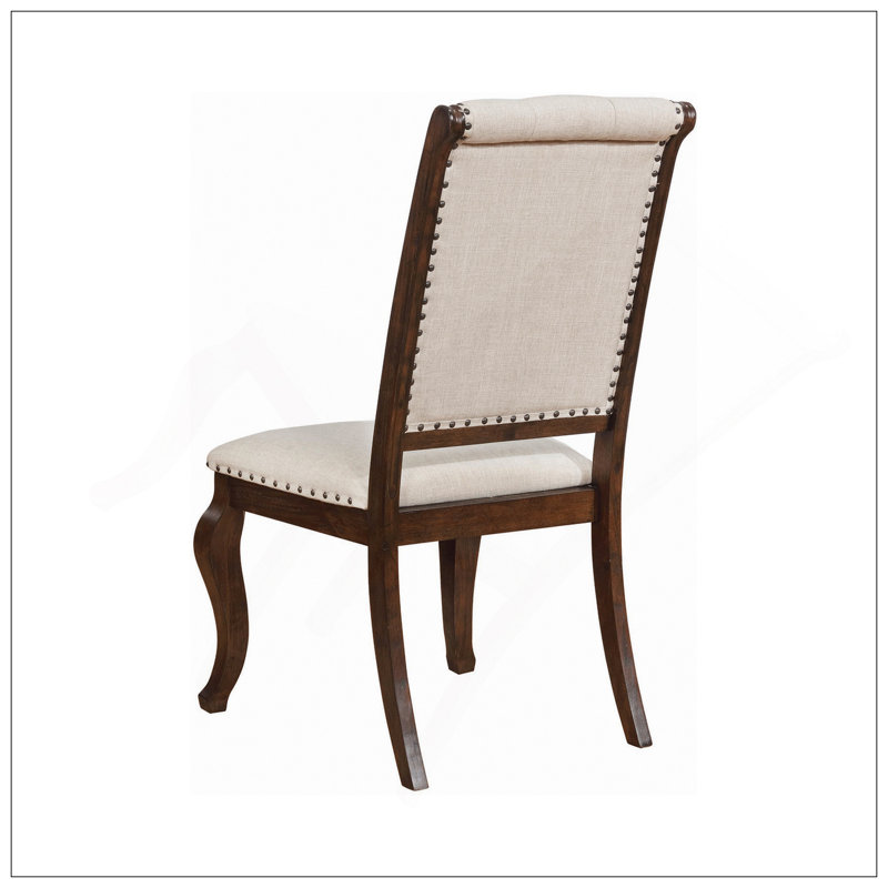 Ensemble de 2 chaises de salle à manger rembourrées en tissu crème avec finition Java antique et dossier capitonné pour un confort élégant