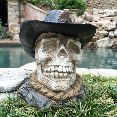 Statue de jardin Life's a Beach Cowboy Skull avec hochet serpent