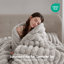 Ensembles de literie luxueux, très grand lit en fausse fourrure, design moderne et confortable