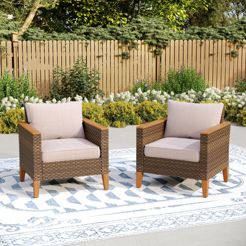 Chaise d'extérieur en osier avec coussins Shutesbury, Beige