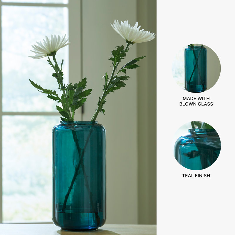 Inisland Vase, 12"
