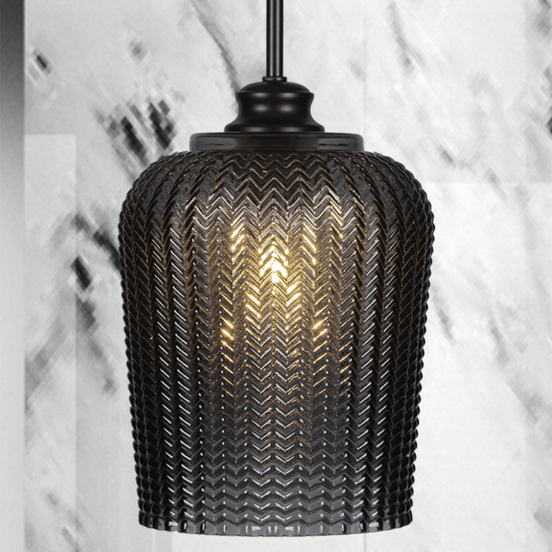 Luminaire suspendu en forme de tige Cordova au fini noir mat avec verre texturé fumé de 9 po