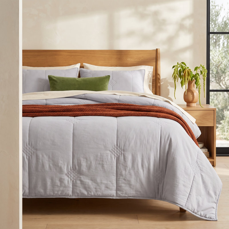 Andy 3 Piece Quilt Set, Full/Queen Quilt + 2 Shams, Gray