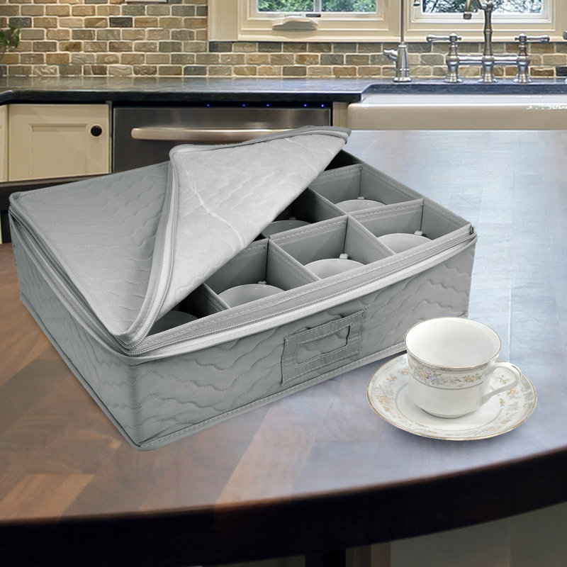 Gray Quilted Dinnerware Storage Set for Plates and Cups