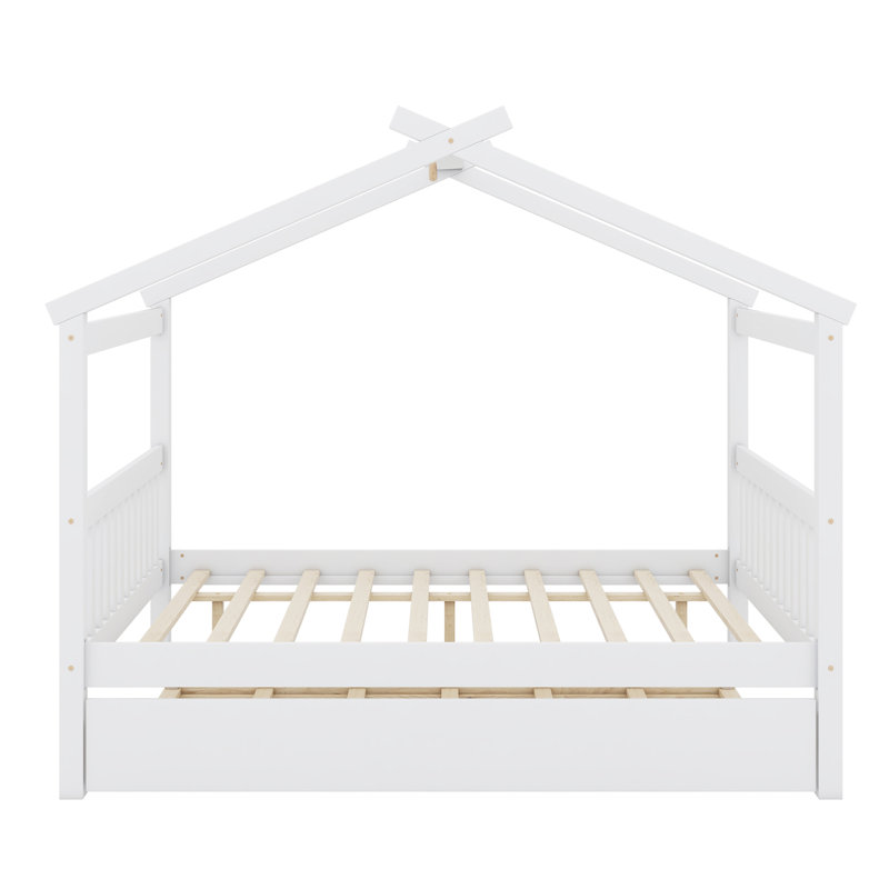 Lit en bois avec couchette