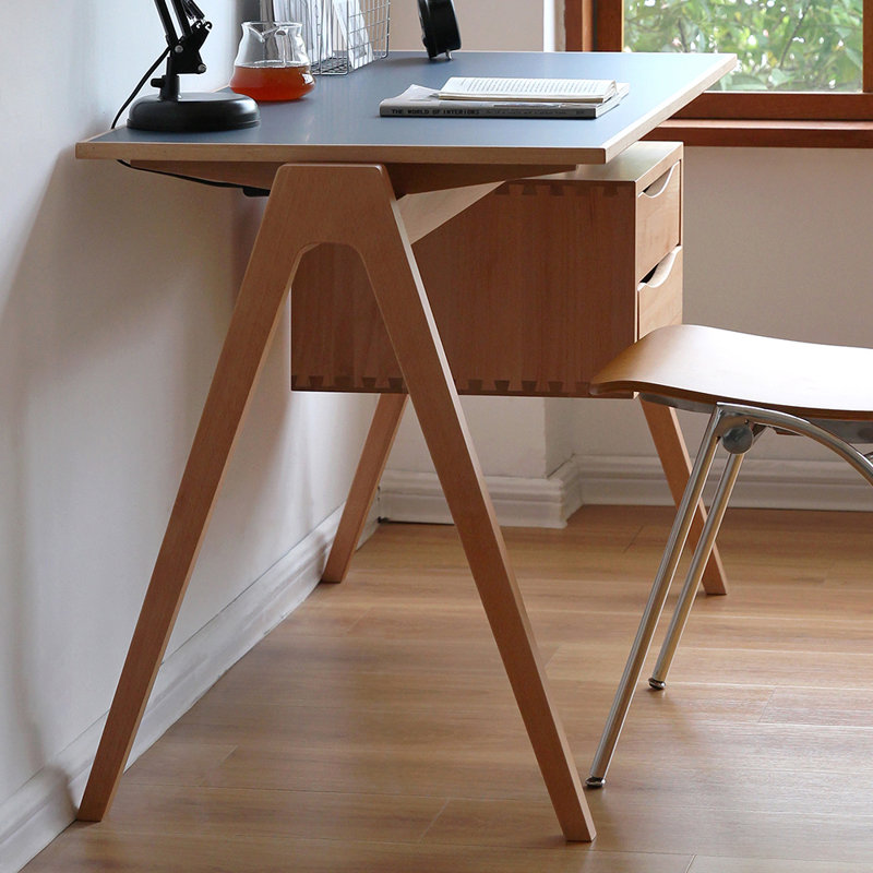 Bureau d'écriture Nordic Innovative 48,03 pouces