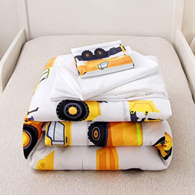 Ensemble de literie pour tout-petits 4 pièces pour bébé garçon, véhicule utilitaire, imprimé, comprenant un édredon, un drap plat, un drap-housse et une taie d'oreiller, blanc