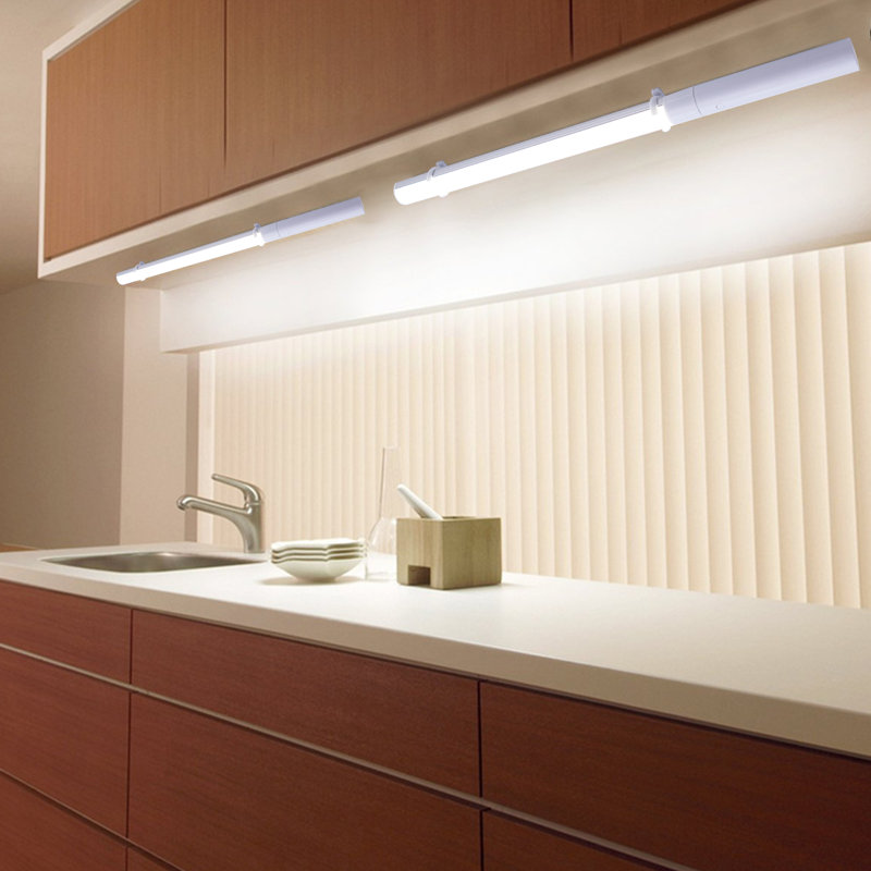 Réglette lumineuse pour dessous de meuble DEL