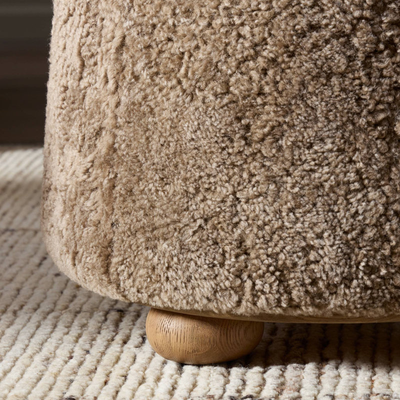 BILBURY Round Ottoman, Taupe Shearling