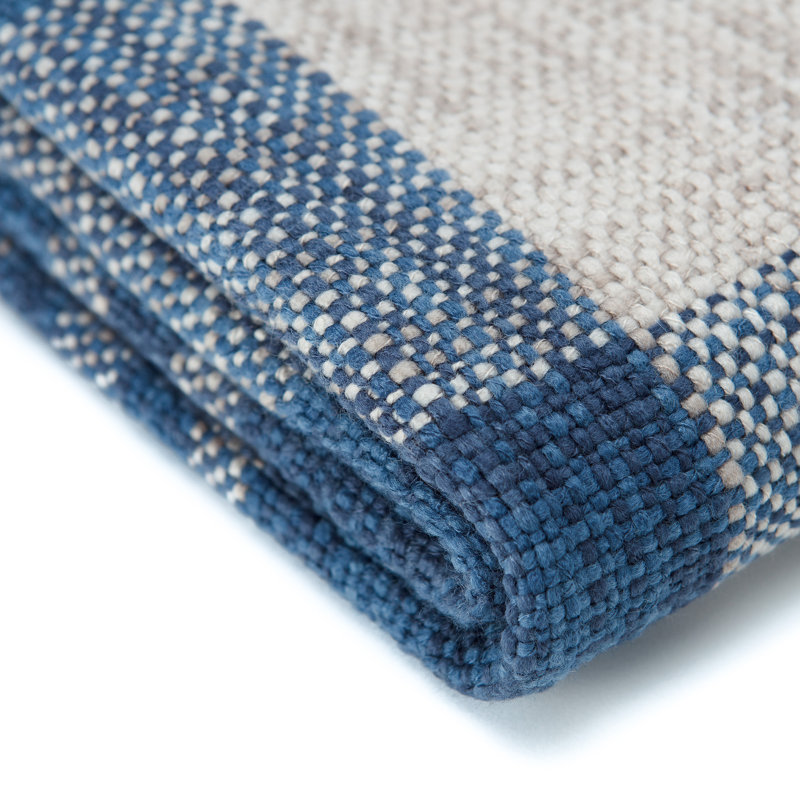 Couverture , Bleu marine