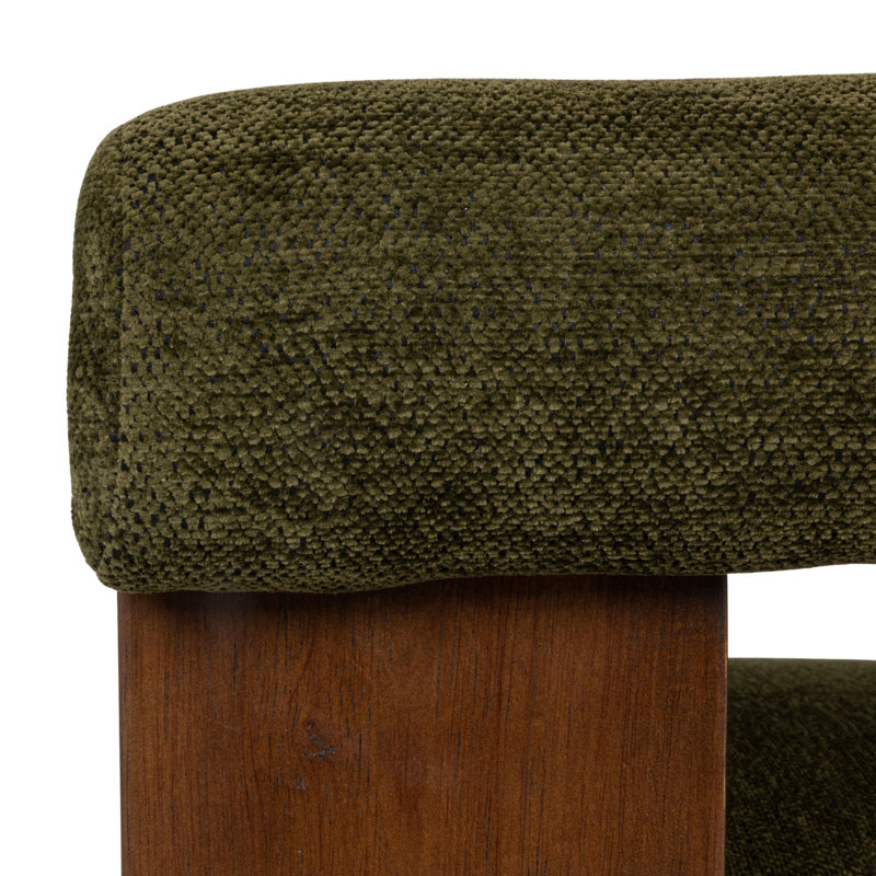 Chaise d'appoint moderne à dossier demi-tonneau avec revêtement en velours et structure en bois