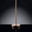 Lampe sur pied en métal de 62 po de hauteur avec finition argentée et accents de cristal