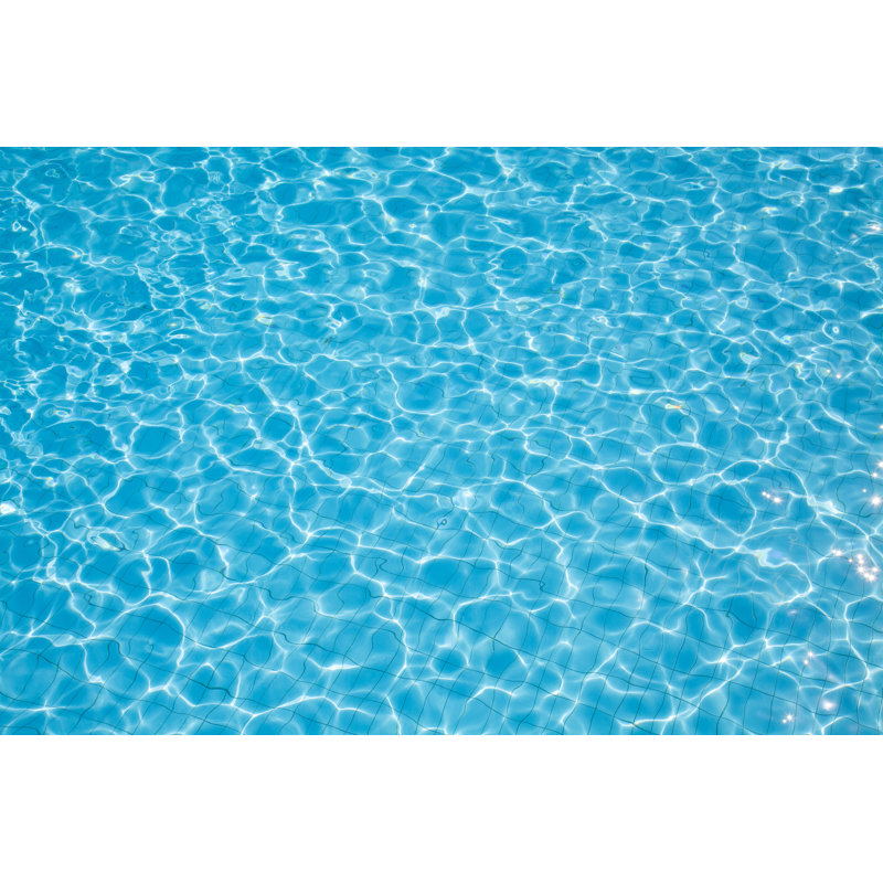 «Pool Water» - Photographie sur toile tendue, H 8 po x l 12 po