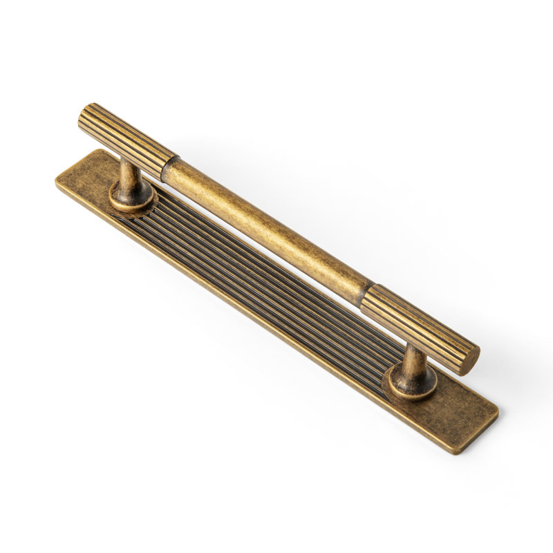 Sturdy Bar Pull With Backplate, Laiton antique, 5"
