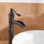 Robinet pour salle de bain Deluge-107761318