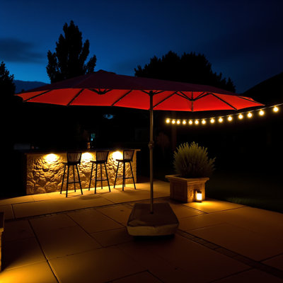 Parasol de marché pour terrasse simple rectangulaire double 15 x 9 pi avec lumière et base - rouge