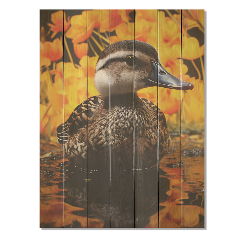 Canard brun et jaune au bord du lac - animal canard sur bois, H 40 po x l 30 po