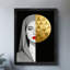 Comparaison rétro encadrée noire entre objets moitié-visage et demi-cercle, art rétro-752129525