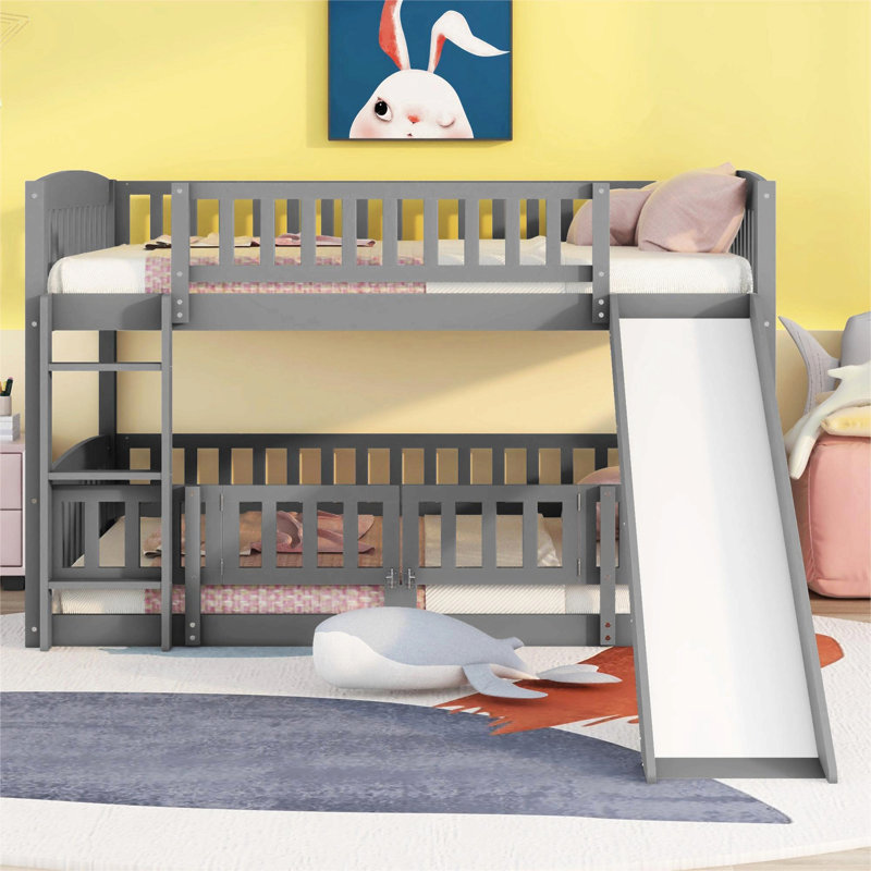 Lit superposé avec glissade, lit superposé double au-dessus de double avec clôture et échelle pour les tout-petits, Gris