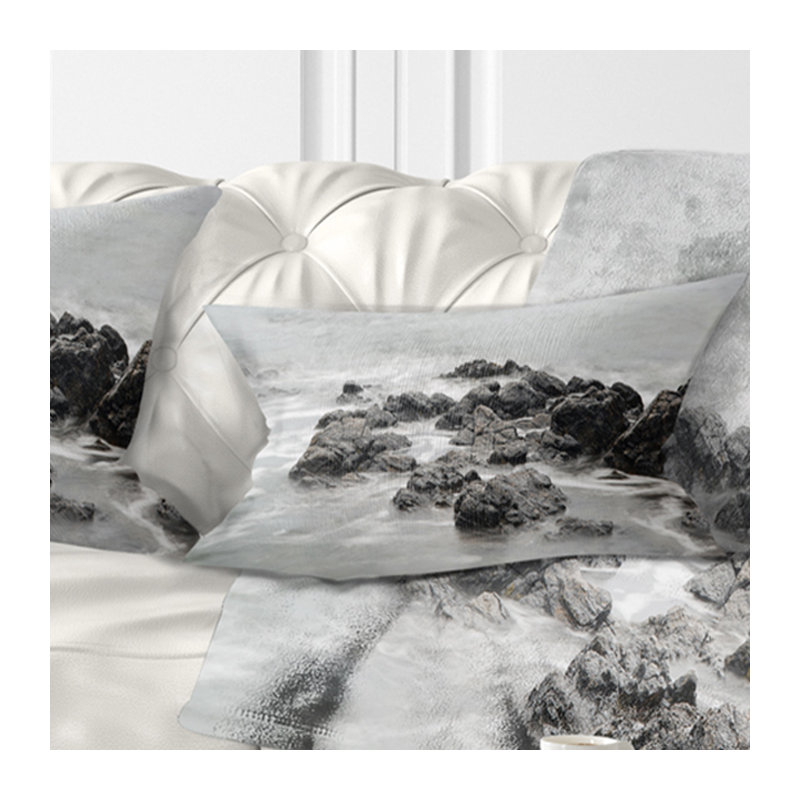 Coussin Seashore and Rocky Coastline, Rectangle, 12 po x 20 po