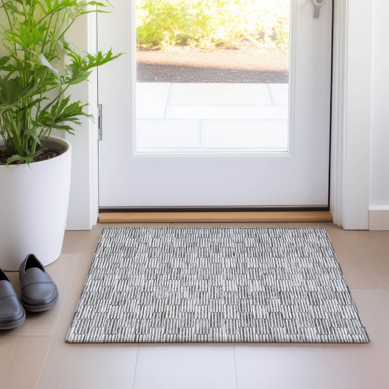 Premium Machine Washable Prisco Gray Rug, Rectangle 1'8" x 2'6"