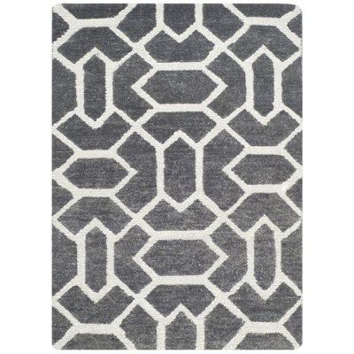 Santa Fe Five Hundred Thirty One Area Rug In Charcoal / Silver