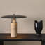 Lampe de table noire en métal