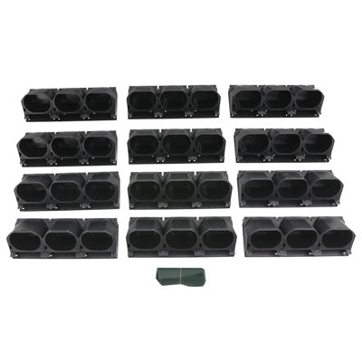 Wall-Mounted Planter With 36 Pots