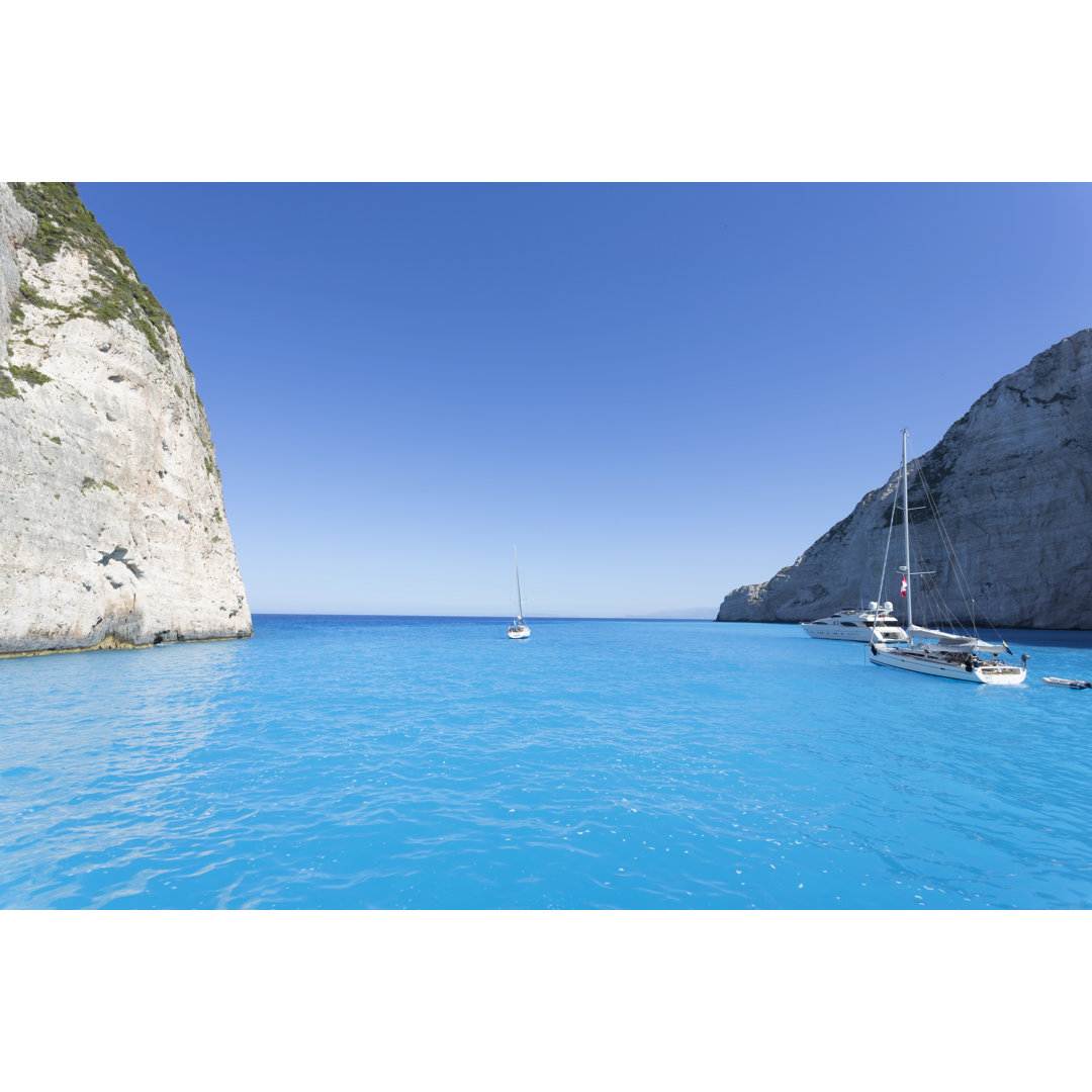 Die Bucht von Navagio auf Zakynthos, Griechenland.