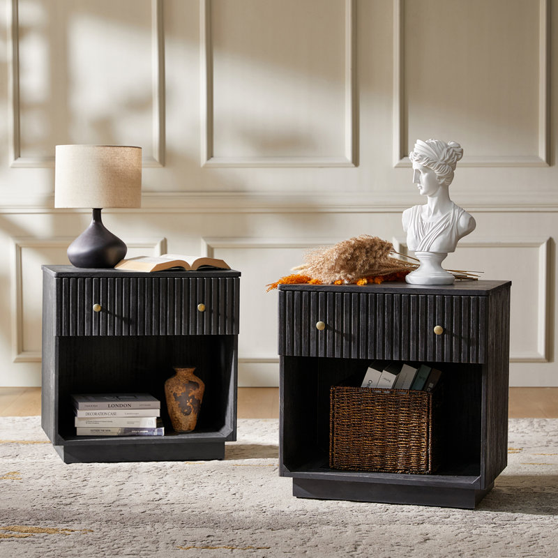 Table de bout cannelée l 23,5 po Callum, Gris anthracite