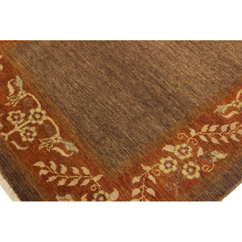 Tapis unique brun / rouille de 4 pi 1 po x 5 pi 9 po Abigale