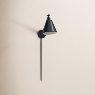 Single Light Dimmable Plug-in Swing Arm Sconce