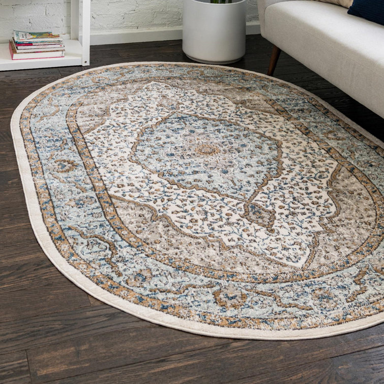Longe Oriental Indoor Rug