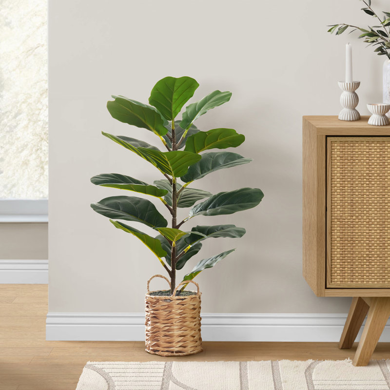 Figuier lyre artificiel de 71 cm (28 po), aspect réaliste, avec panier tressé beige et 18 feuilles vertes ajustables. Décoration végétale artificielle pour plancher et table d'intérieur.