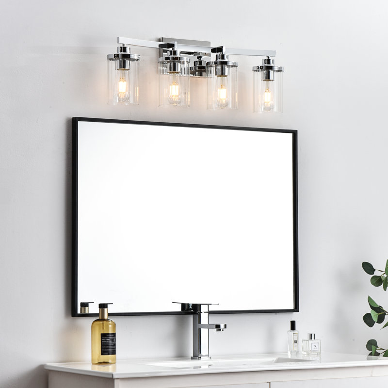 Éclairage pour meuble-lavabo à intensité variable Dariela, Chrome, H 10 po x l 25 po x P 25 po, Quatre lumières